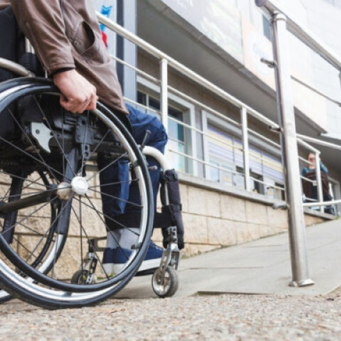 Πρόσβαση των πολιτών με αναπηρία στο φυσικό και δομημένο περιβάλλον