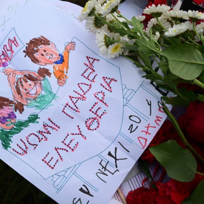 Παιδική ζωγραφιά για το πολυτεχνείο