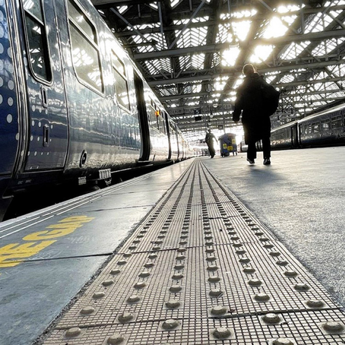 Πλατφόρμα τρένου