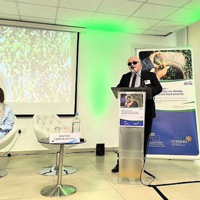 Στο βήμα ο Ι. Βαρδακαστάνης